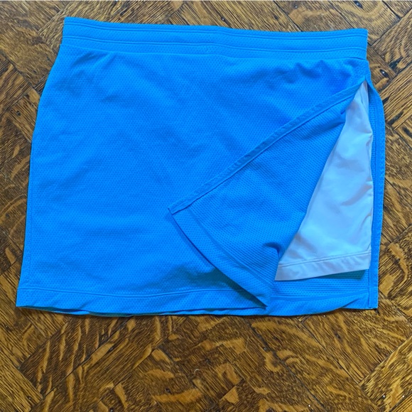 Danskin Robin’s Egg Blue Tennis Skirts with White Inner Shorts - Size M - Picture 3 of 12